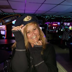 Meet your Posher, Della